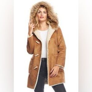 Donna Salyers Fabulous-Furs